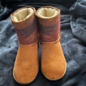 Minnetonka Tali Brown Multi Aztec Print Fur Lined Boots Womens Size 8